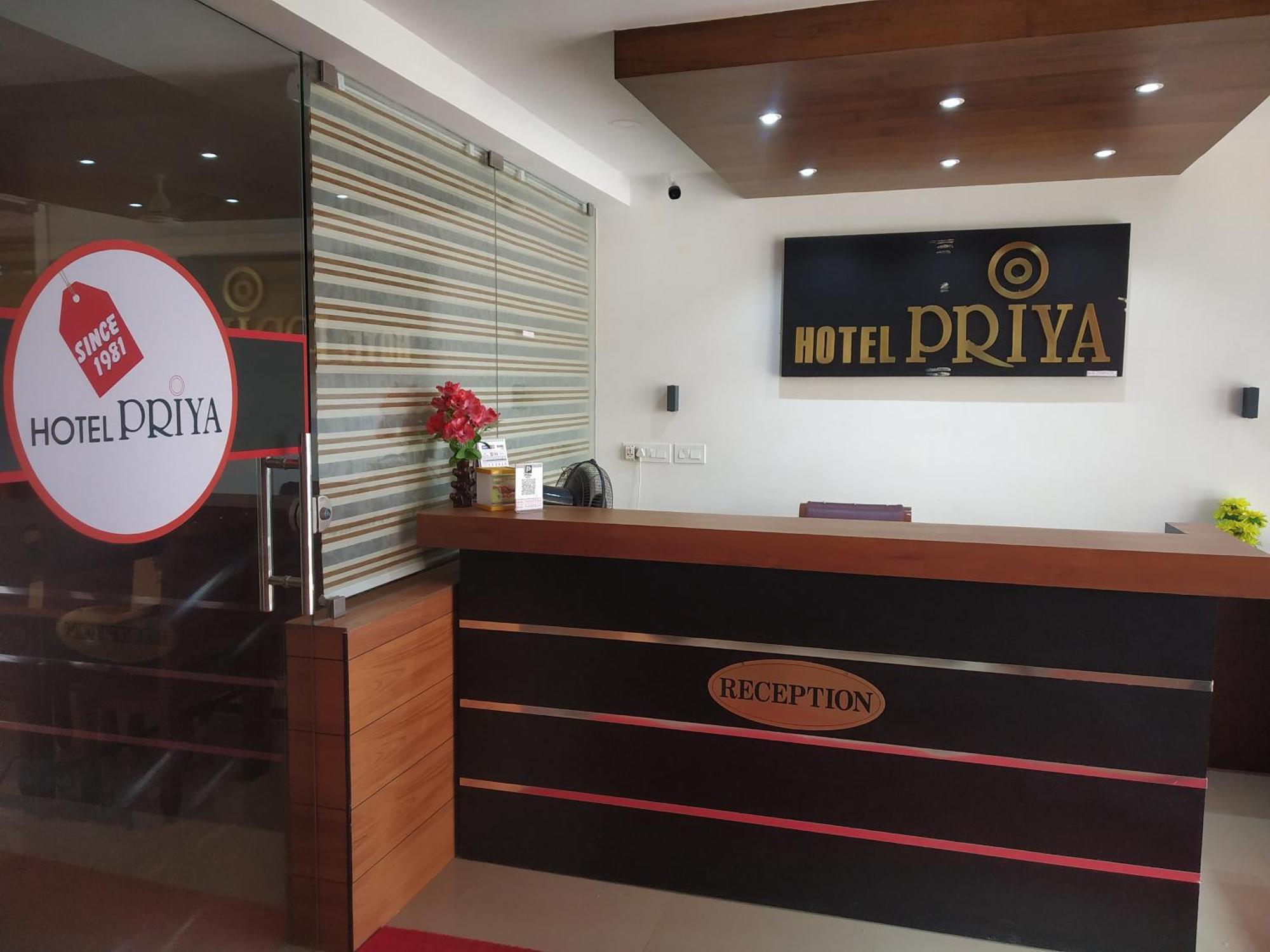 Hotel Priya Chengannur Ngoại thất bức ảnh