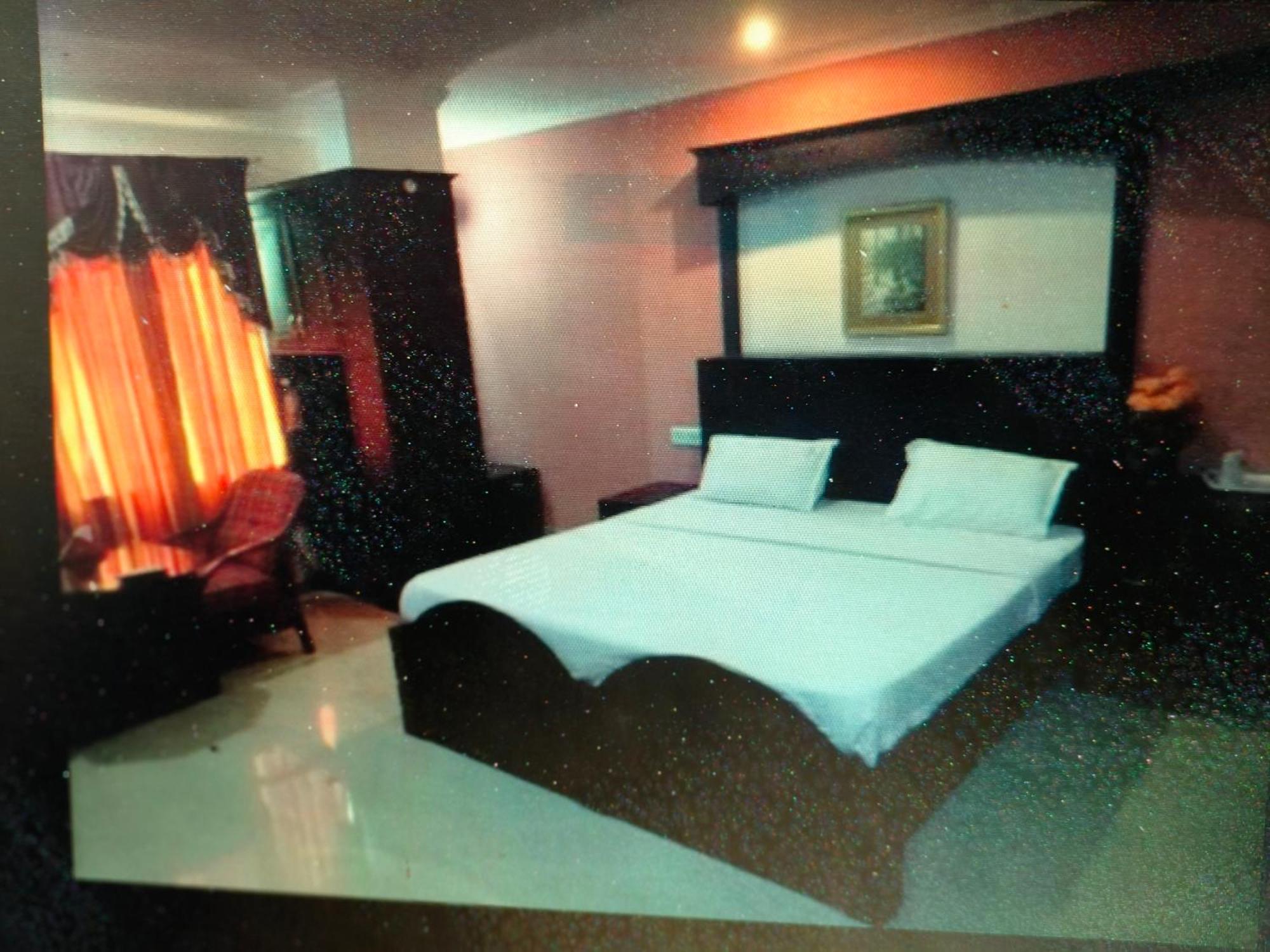 Hotel Priya Chengannur Ngoại thất bức ảnh